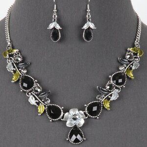 Elegant Black Silver Necklace Earring Set Vintage Bridgerton Inspired Bib NWT